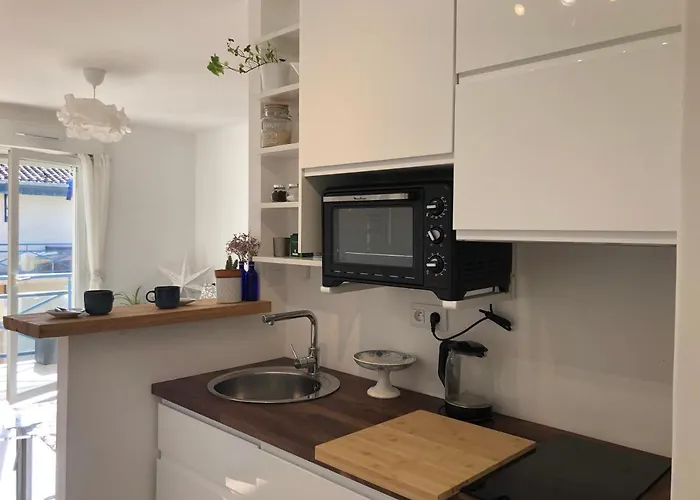 Cosy Avec Piscine A 公寓 *