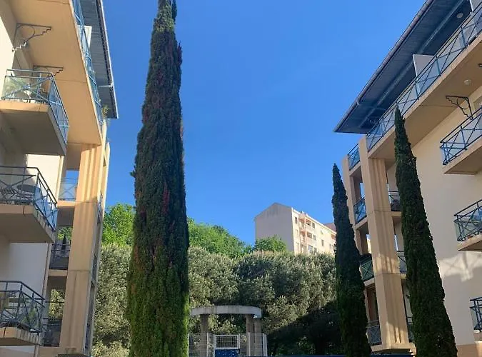 Cosy Avec Piscine A 安格雷